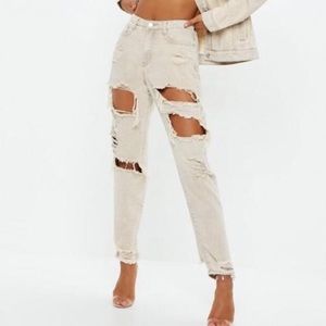 Missquided mom jeans in sand
